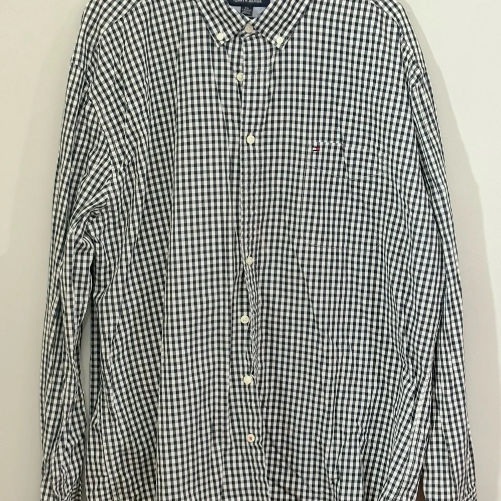 Tommy Hilfiger Men's Black and White Gingham Shirt - Picture 4 of 8